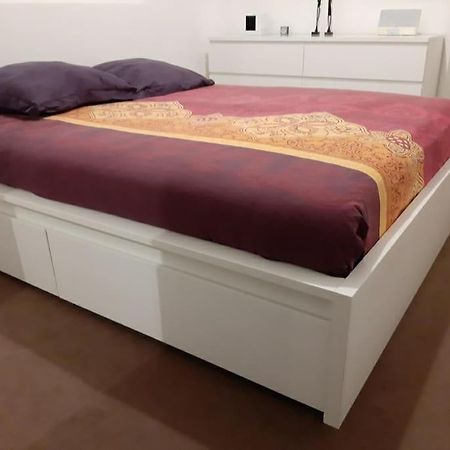 Joli Appartement Avec Jardin Et 2 Parkings Prives Argenteuil Esterno foto