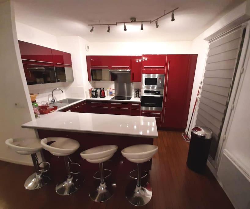 Joli Appartement Avec Jardin Et 2 Parkings Prives Argenteuil Esterno foto